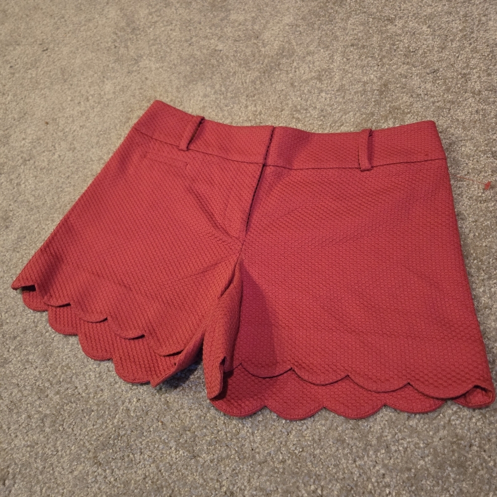 LOFT Women's Red Scalloped 4" Shorts Size 2